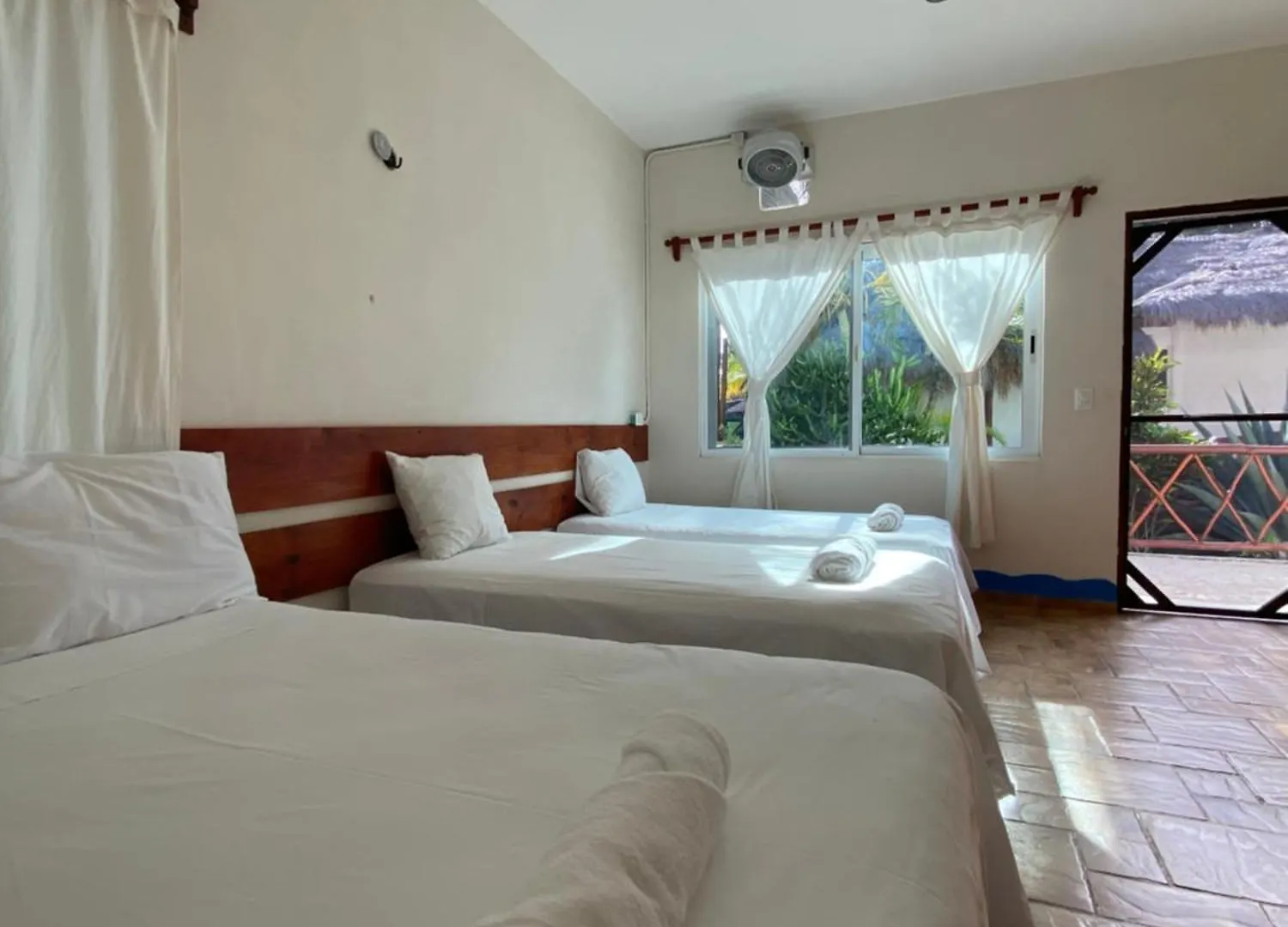 ホテル Ikarus Costa Mujeres Eco Lodge Sunset View カンクン